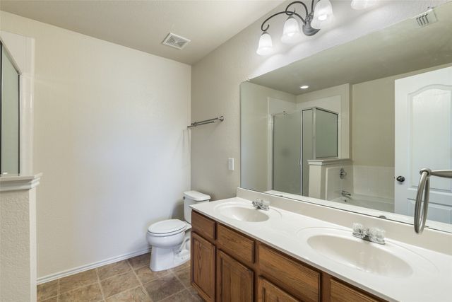 3917 Mantis Street, Fort Worth, TX 76106