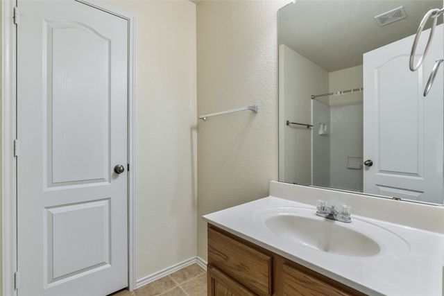 3917 Mantis Street, Fort Worth, TX 76106