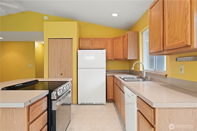 1225 Sherman Avenue, Port Orchard, WA 98366