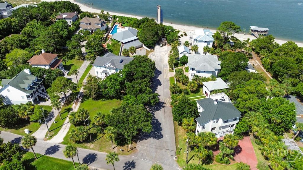 Image 2 of property listing at 0 Chatham Avenue, Tybee Island, GA 31328