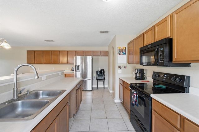 516 CADIZ DRIVE, Groveland, FL 34736