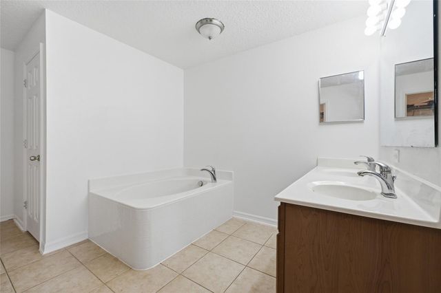516 CADIZ DRIVE, Groveland, FL 34736