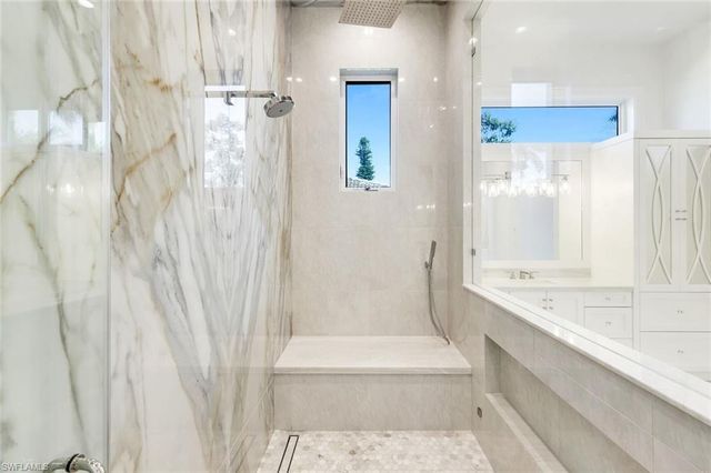 730 Harbour DR, Naples, FL 34103