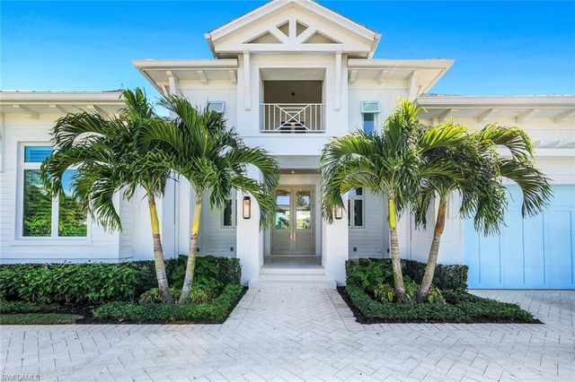 730 Harbour DR, Naples, FL 34103