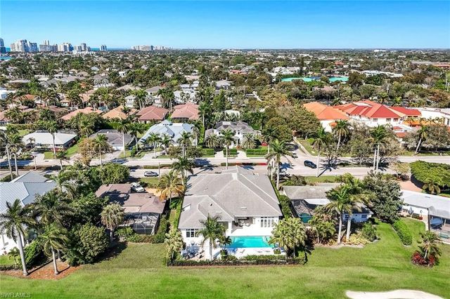 730 Harbour DR, Naples, FL 34103