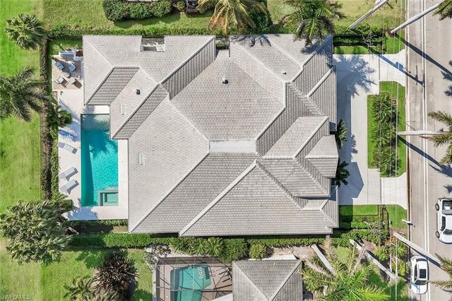 730 Harbour DR, Naples, FL 34103