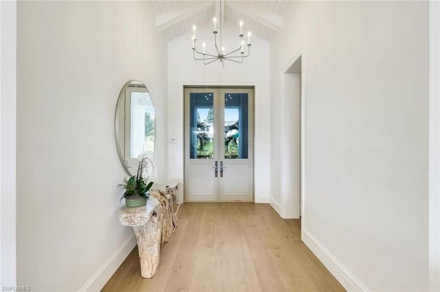 730 Harbour DR, Naples, FL 34103