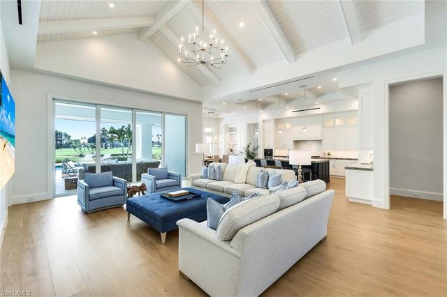 730 Harbour DR, Naples, FL 34103