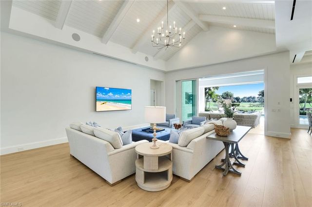 730 Harbour DR, Naples, FL 34103