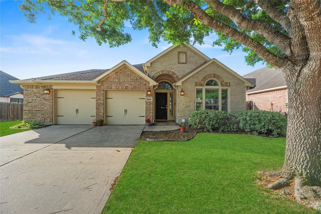 25626 Lockspur Drive, Richmond, TX 77406