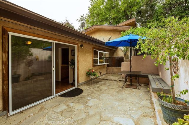 2217 Crescent Avenue, Montrose, CA 91020