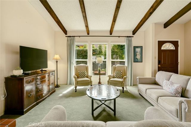 2217 Crescent Avenue, Montrose, CA 91020