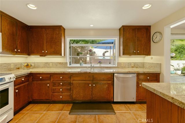 2217 Crescent Avenue, Montrose, CA 91020