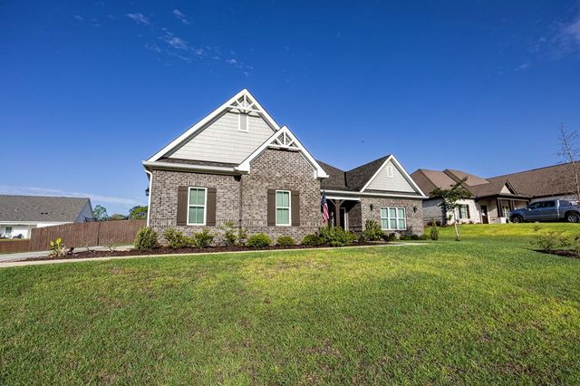 616 Charleston Mills Dr, Midland City, AL 36350