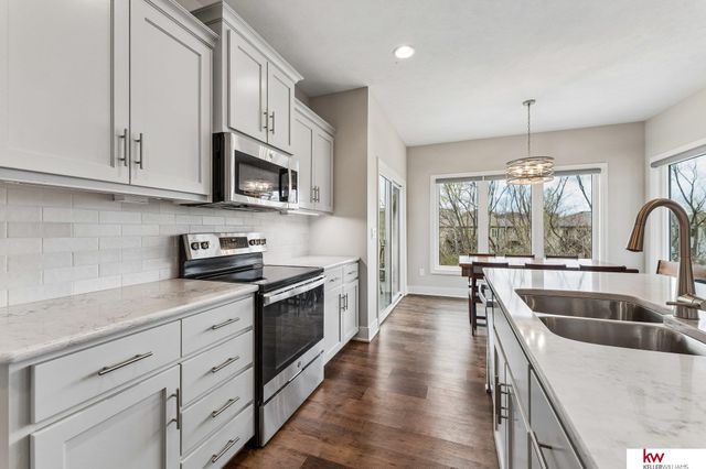 7302 N 154th Avenue, Bennington, NE 68007