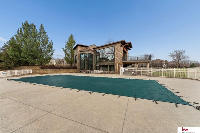 7302 N 154th Avenue, Bennington, NE 68007