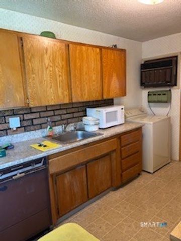 124 Sherman Road, Enfield, CT 06082