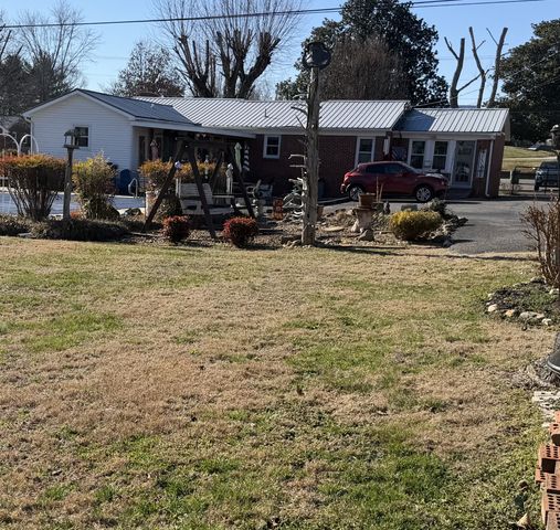 914 Faulkner Springs Rd, Mcminnville, TN 37110