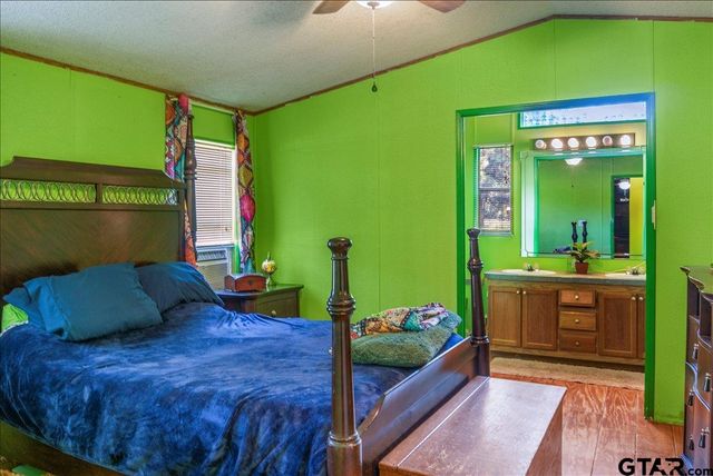 20030 Red Oak Drive, Larue, TX 75770