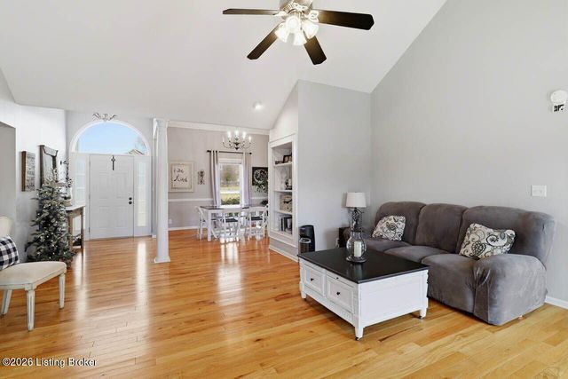 2016 Waldner Ct, Crestwood, KY 40014