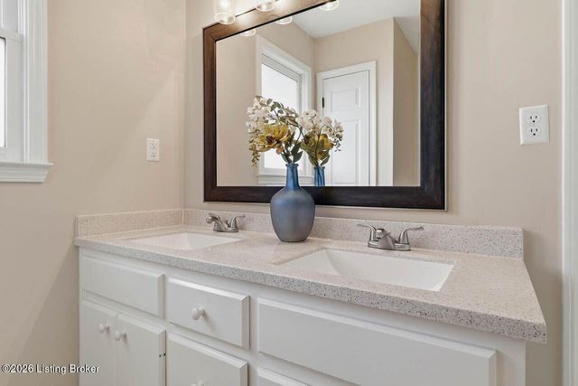 2016 Waldner Ct, Crestwood, KY 40014