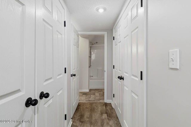 2016 Waldner Ct, Crestwood, KY 40014