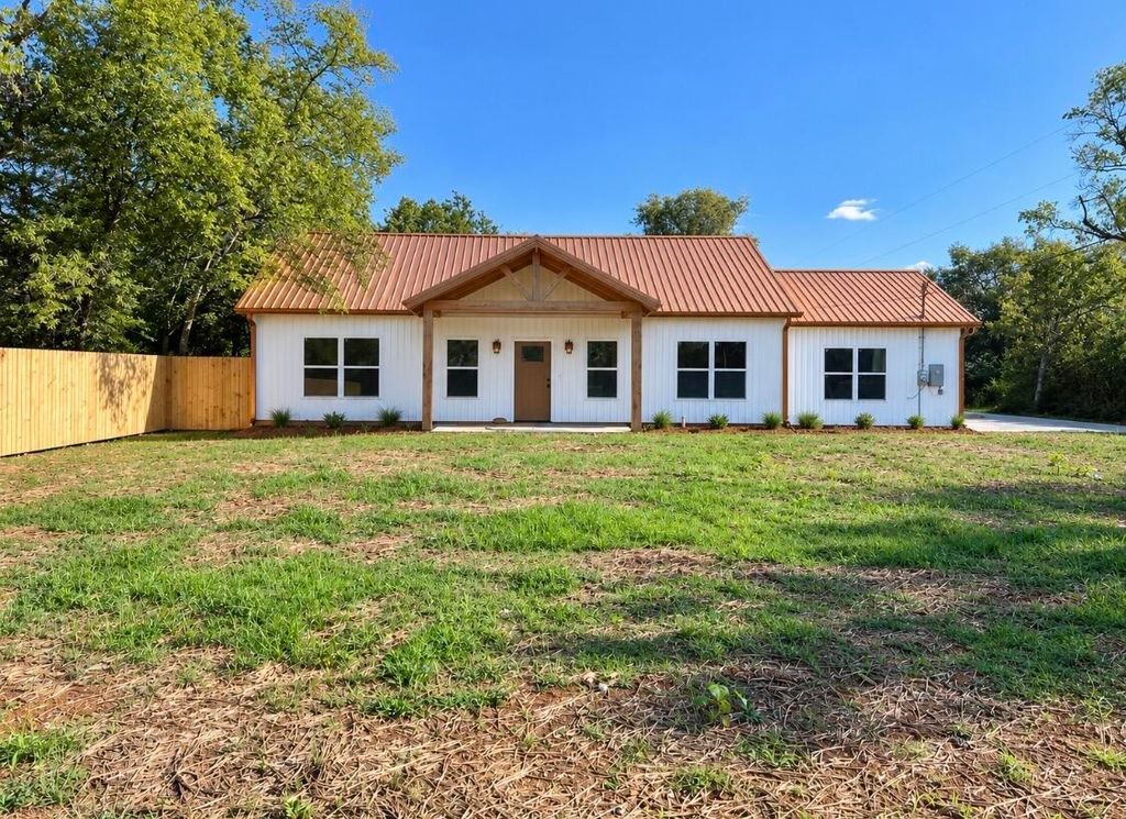 4206 Halls Hill PIKE, Murfreesboro, TN 37130