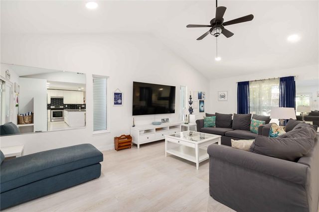 8004 22ND AVENUE W, Bradenton, FL 34209