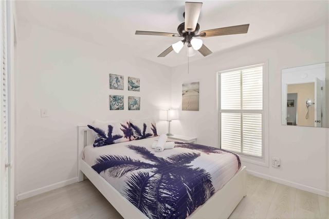 8004 22ND AVENUE W, Bradenton, FL 34209