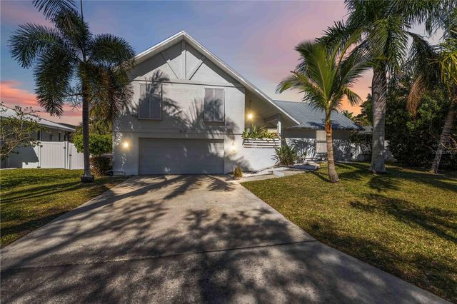 8004 22ND AVENUE W, Bradenton, FL 34209