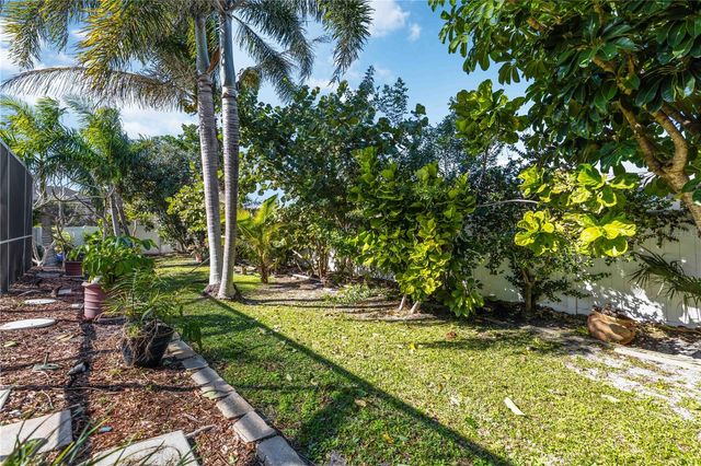 8004 22ND AVENUE W, Bradenton, FL 34209