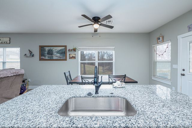 0920 Snyder Springs, Watts, OK 74964