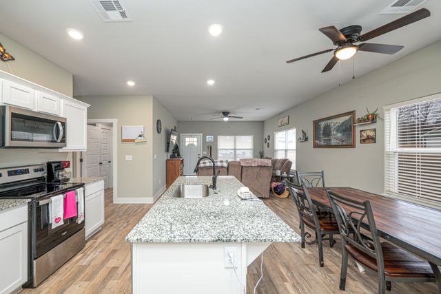 0920 Snyder Springs, Watts, OK 74964