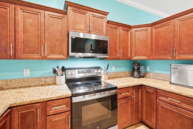 18310 42nd Road N, Loxahatchee, FL 33470