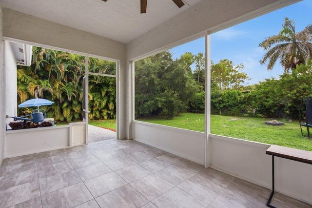 18310 42nd Road N, Loxahatchee, FL 33470