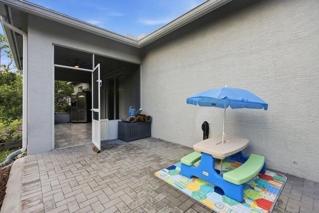 18310 42nd Road N, Loxahatchee, FL 33470