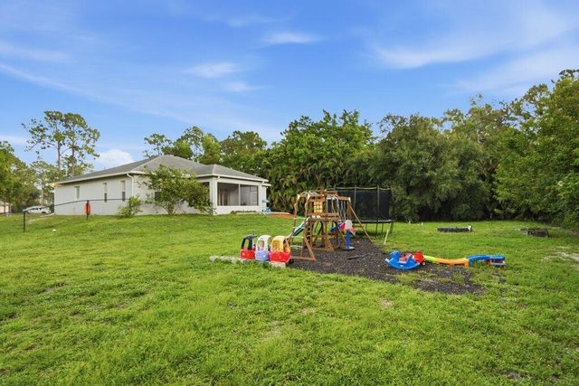 18310 42nd Road N, Loxahatchee, FL 33470