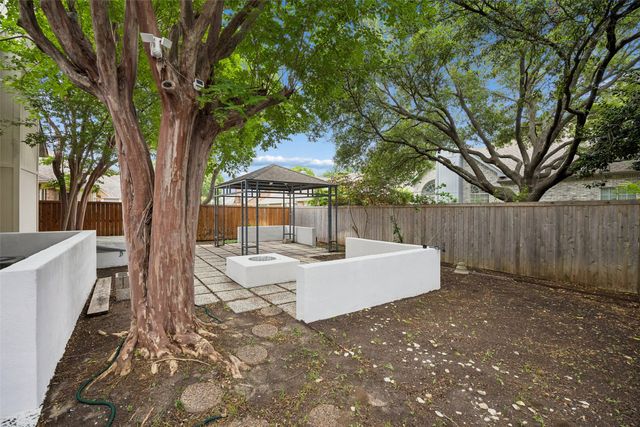 3768 Lakeway Court, Addison, TX 75001