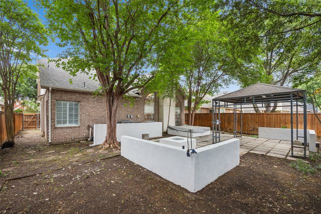 3768 Lakeway Court, Addison, TX 75001
