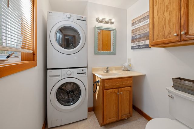 91 Algonquin Road, Enfield, NH 03748