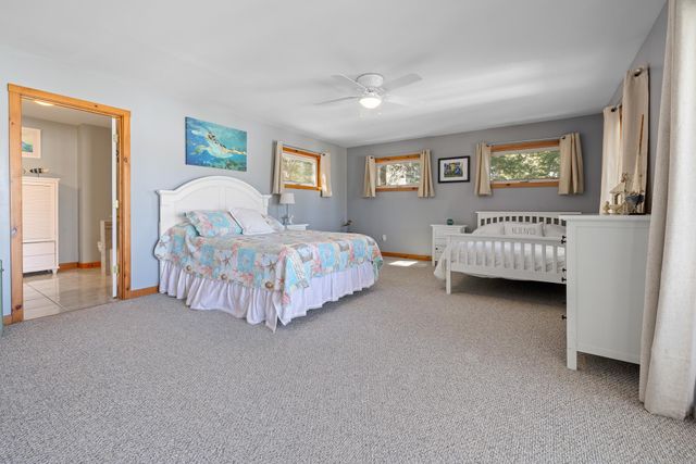 91 Algonquin Road, Enfield, NH 03748