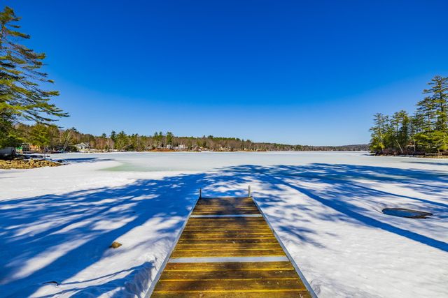 91 Algonquin Road, Enfield, NH 03748