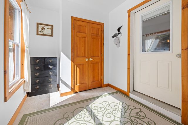 91 Algonquin Road, Enfield, NH 03748