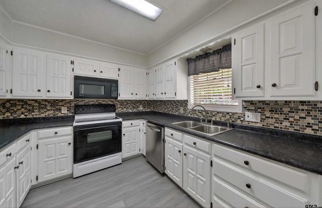 15544 Nell Lynn Ln, Tyler, TX 75707