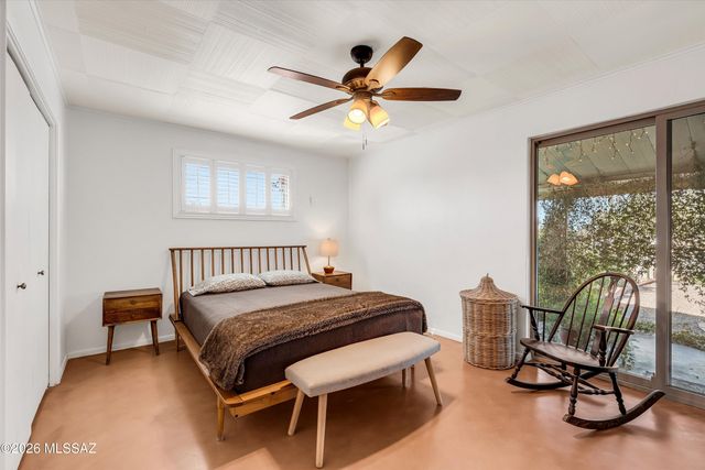 7355 N La Oesta Avenue, Tucson, AZ 85704