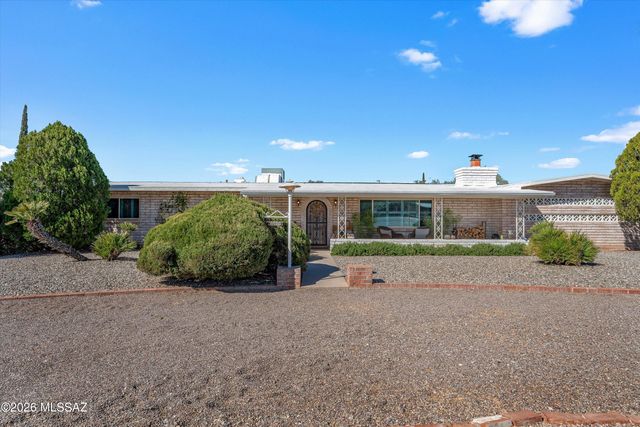 7355 N La Oesta Avenue, Tucson, AZ 85704