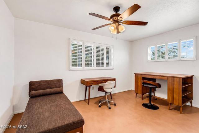 7355 N La Oesta Avenue, Tucson, AZ 85704