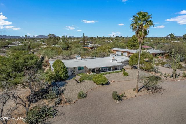 7355 N La Oesta Avenue, Tucson, AZ 85704