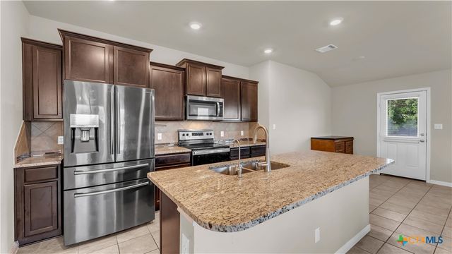 100 Pepper Mill Loop, Burnet, TX 78611