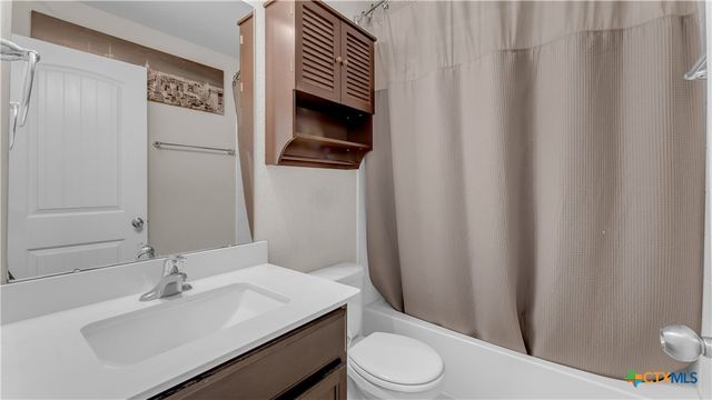 100 Pepper Mill Loop, Burnet, TX 78611